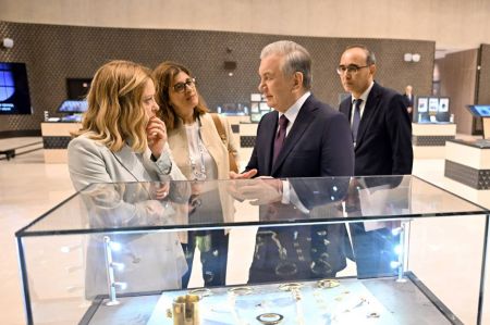 The leaders visit “Uzbekistan and Italy: Dialogue of Civilizations” exhibition