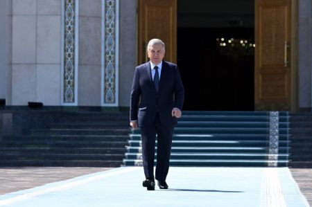 President of Uzbekistan departs to Budapest President of Uzbekistan departs to Budapest